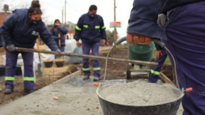 Echeverr�a intensifica actividades territoriales con titulares de Potenciar Trabajo