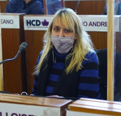 �Reivindico el trabajo de las cooperativas que tienen el esp�ritu del cooperativismo y no el de las empresas que se disfrazan de cooperativas y el aprovechamiento pol�tico partidario�