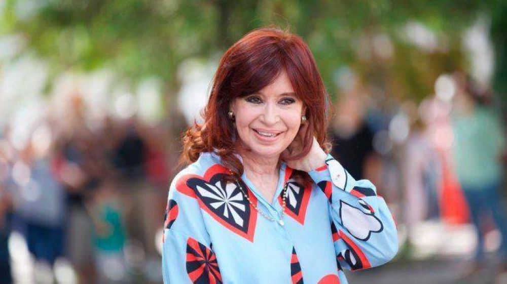 Cristina Kirchner felicitó a Pedro Castillo tras ser proclamado como presidente