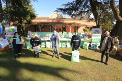 Entregaron kits de trabajo a recuperadores urbanos de Echeverr�a