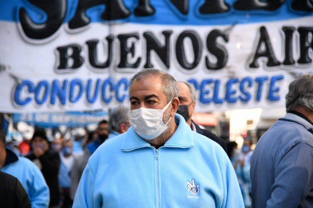 Hctor Daer volvi a la calle y comparti la movilizacin con el personal asistencial de Sanidad
