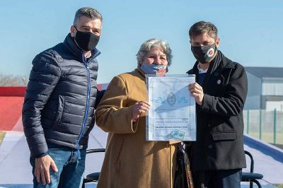 Kicillof y Zabaleta entregaron escrituras a m�s de 100 familias de Hurlingham