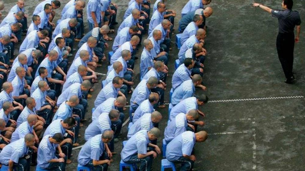 Los brutales campos de concentracin del rgimen chino tienen capacidad para albergar a ms de un milln de musulmanes en Xinjiang