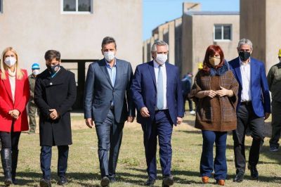 Alberto en Olivos, Cristina con La C�mpora y Massa en Diputados, fren�ticas reuniones a horas del cierre de las listas