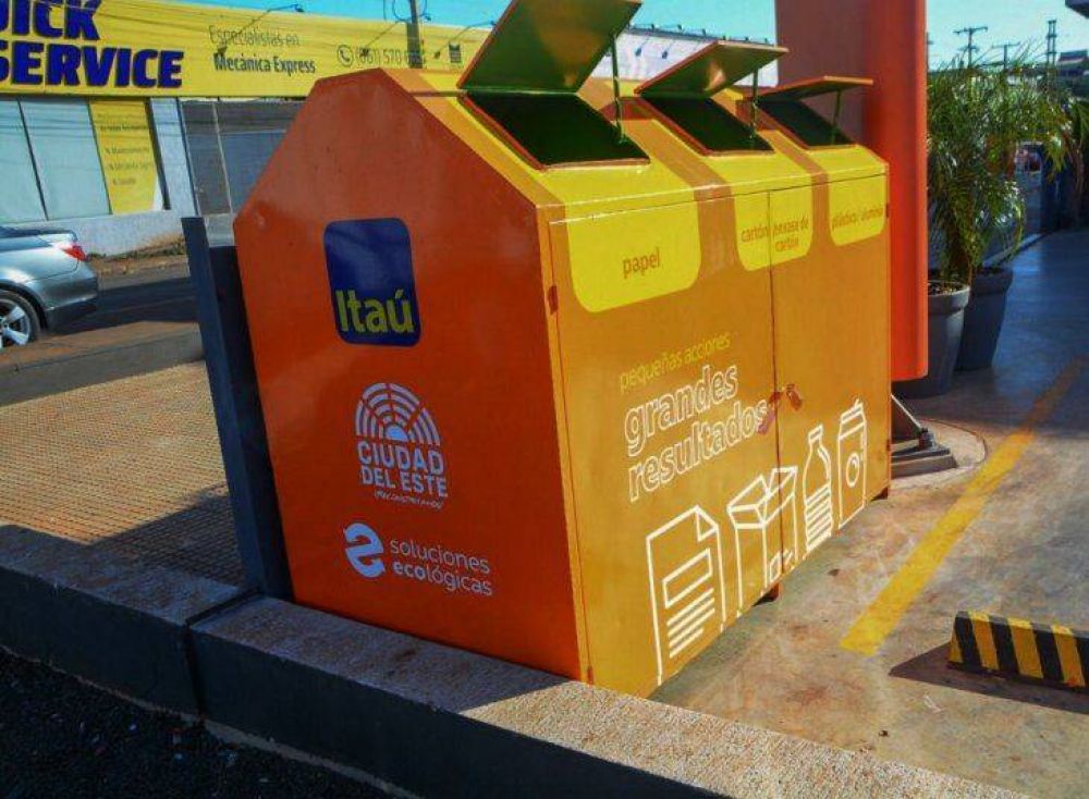 CDE instala Ecopunto para incentivar los productos reciclables