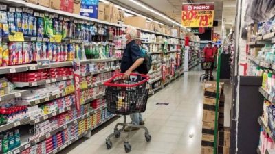Las ventas en supermercados cayeron 2,6% en mayo