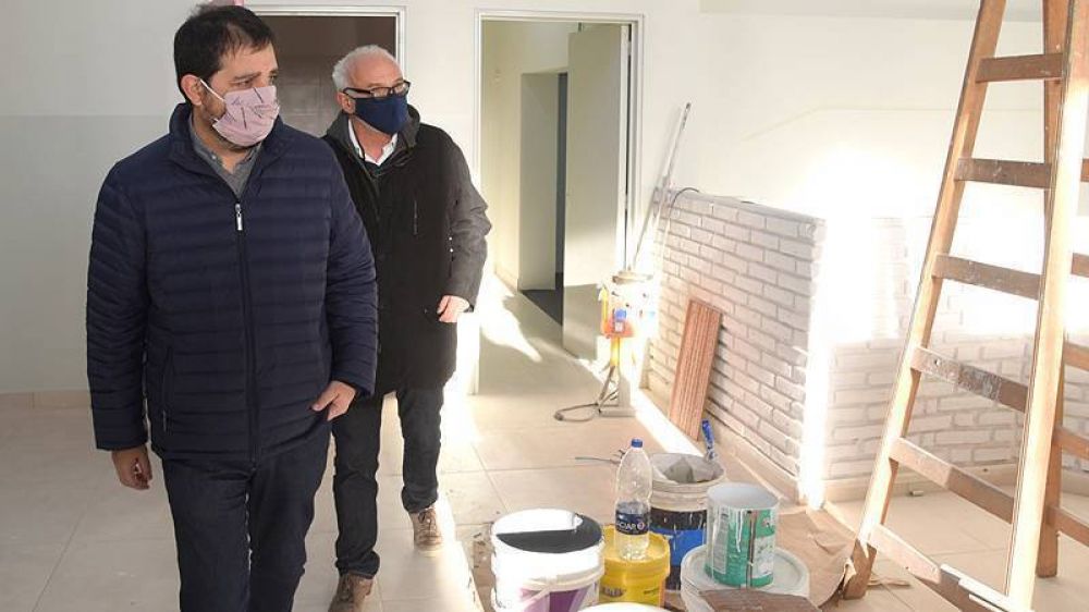Fernando Moreira visit las obras de remodelacin integral del Centro de Salud de Villa Maip