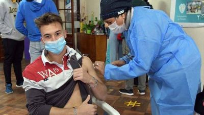 Aplicaci�n a adolescentes y esquema completo: los ejes del plan del Gobierno para agosto