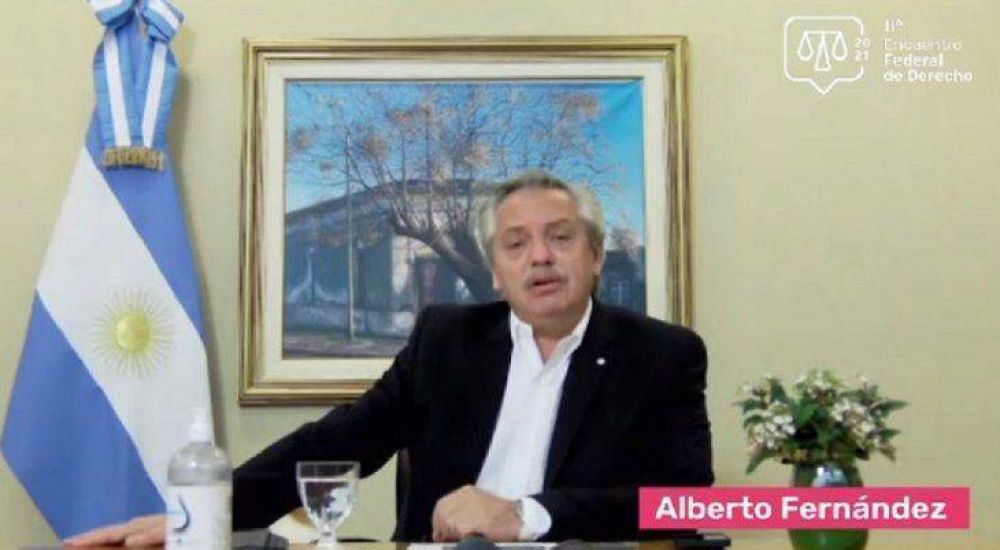 Alberto Fernndez propuso debatir la duracin de los jueces en sus cargos