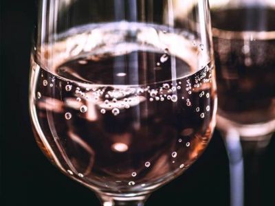 ¿Es realmente vino el vino sin alcohol?