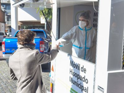 Juan Andreotti present� un nuevo M�vil de Hisopados Municipal que recorrer� barrios de San Fernando