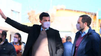 Alberto se mete en la campa�a de C�rdoba y le pelea los intendentes a Schiaretti