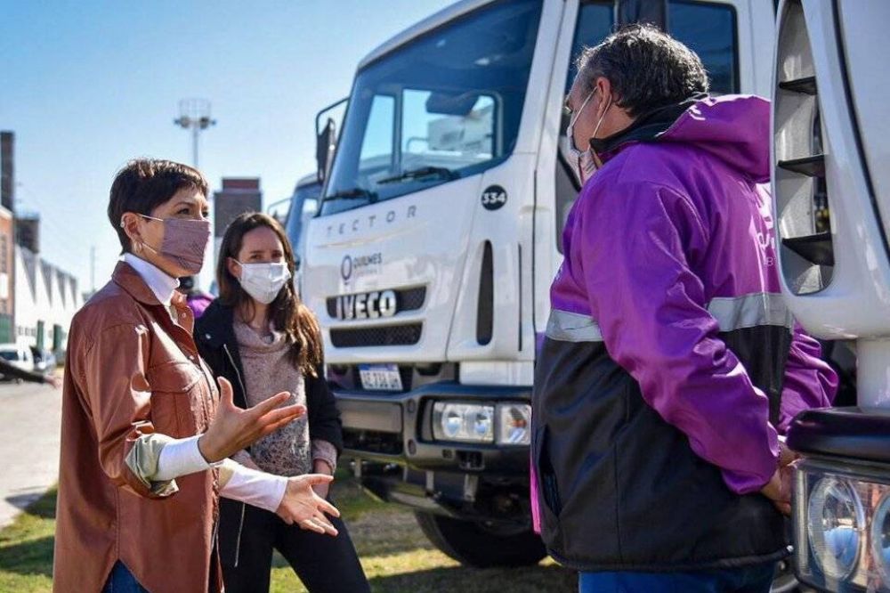 Quilmes suma camiones de recolecci�n de residuos y contenedores