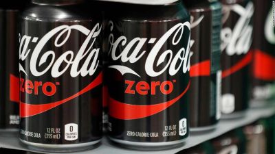 Coca-cola cambiará la receta de una popular bebida, ¿qué podría salir mal?