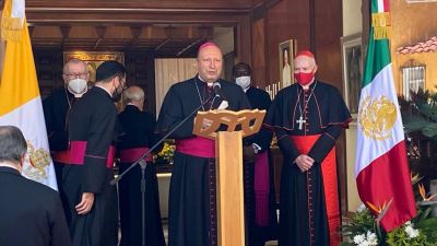 �Ha habido sacerdotes que han dado su vida contra el crimen organizado en M�xico�. Entrevista al nuncio del Papa en M�xico
