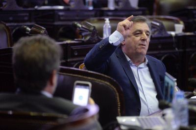Negri arremeti� contra Fern�ndez: 