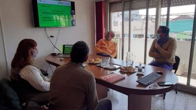 Reuni�n entre Ambiente y la Municipalidad por el Plan GIRSU en Santa Rosa