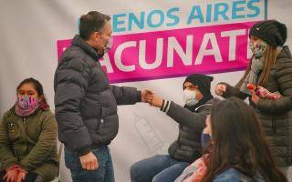 Esteban Echeverr�a: Gray estuvo presente en el inicio de los operativos de vacunaci�n a menores