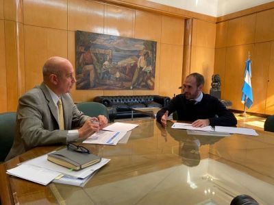 Guzm�n le pisa a Energ�a los fondos para la nueva red de gasoductos
