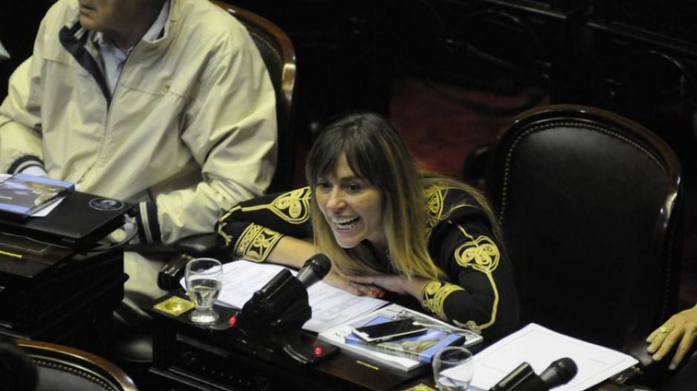 Cristina suspende la sesin del Senado y sigue sin definirse si Di Tullio reemplaza a Taiana
