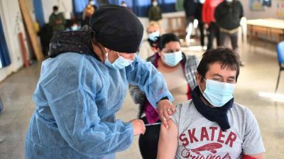 Coronavirus: cómo sigue el operativo de hisopados y vacunaciones en los barrios de Córdoba