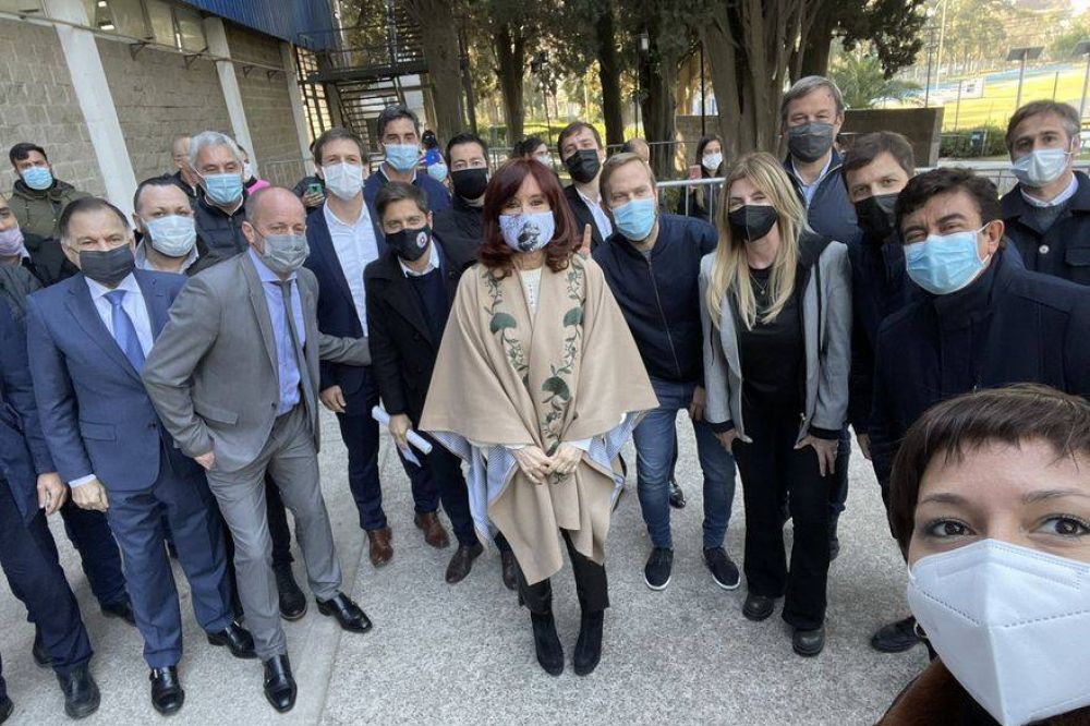 El mensaje de Cristina para Alberto Fern�ndez: los factores internos y externos de su �ingenuidad pol�tica�