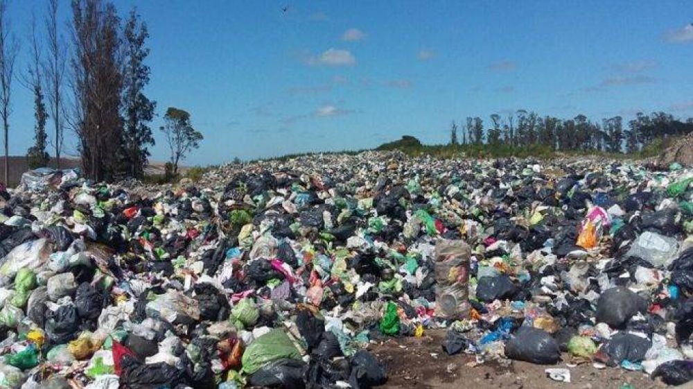 “El Municipio paga para enterrar basura pero no invierte nada en los recicladores”