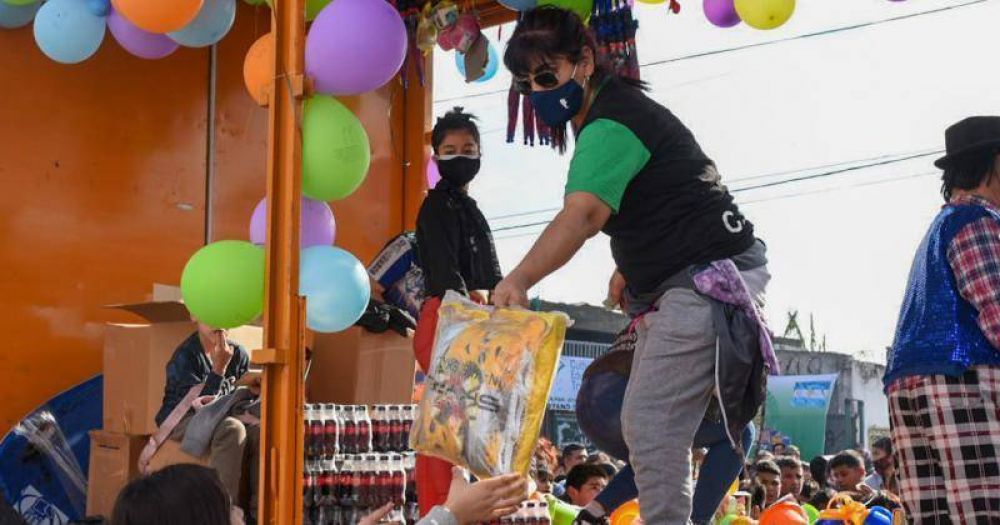 Los Camioneros Solidarios festejaron el Da de la Niez en Albertina