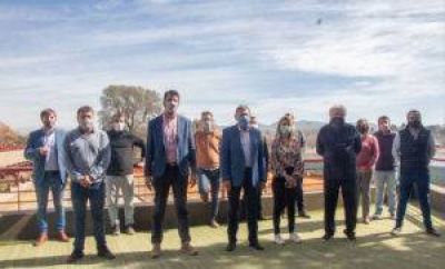 Wado manda a Giles con fondos frescos para municipios de C�rdoba