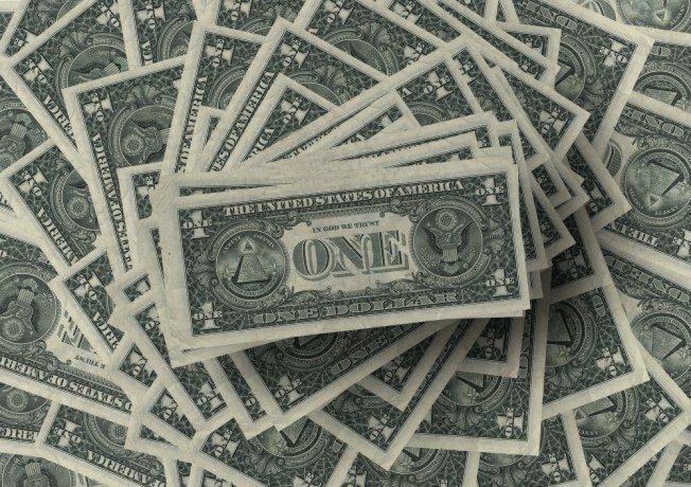D�lares financieros operaron con alta volatilidad, pero cerraron debajo de $170