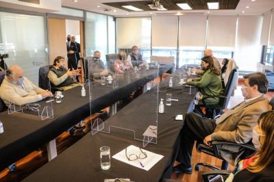 UPCN y ATE firmaron la reapertura de la paritaria estatal: adelantaron las cuotas y sumaron un 5%