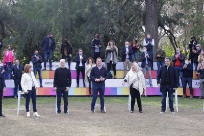 Tensi�n en Cambiemos por los costos de sobregirarse en el uso electoral de la foto en Olivos