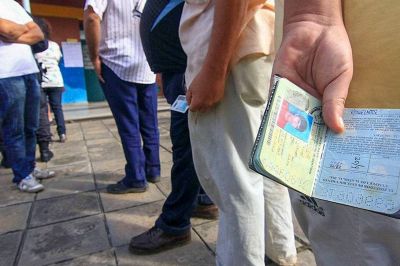 Elecciones: el enigma de los indecisos y los que no ir�n a votar