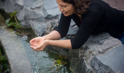 Marca de gaseosa refuerza su compromiso por el cuidado del agua