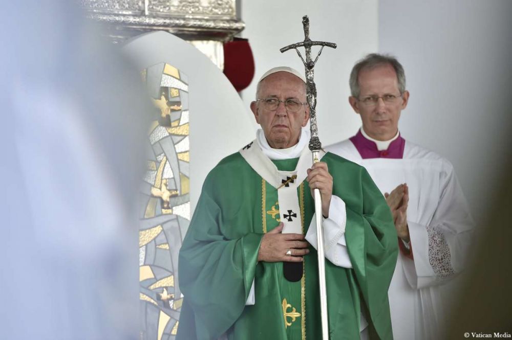 Mons. Guido Marini deja de ser Maestro de Celebraciones Pontificias
