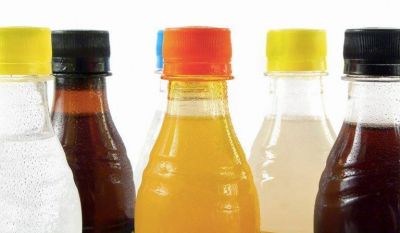 Proponen impuesto a bebidas azucaradas en reforma tributaria de Colombia