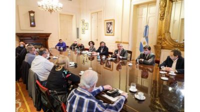 Alberto recibi� a la CGT y transmiti� un mensaje de confianza en la reactivaci�n