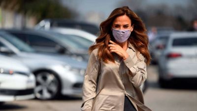 Dos encuestas anticipan una elecci�n pareja entre Tolosa Paz y Santilli