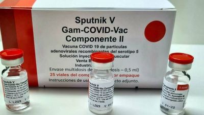 Distribuyen m�s de 300 mil dosis del componente 2 de la Sputnik V en todo el pa�s