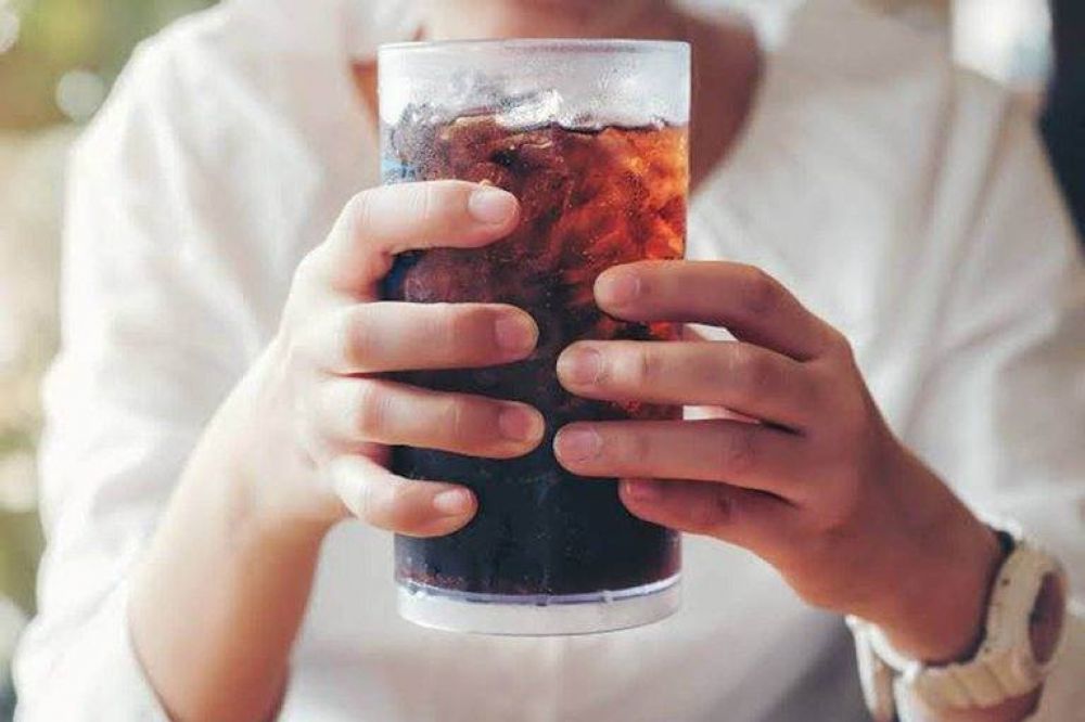 Fenalco rechaz propuesta de bebidas azucaradas en nueva reforma tributaria