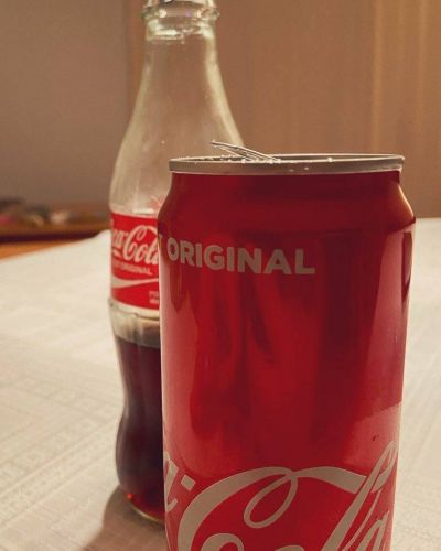 Vampipe compara dos tipos de Coca-Cola y promocin acaba en disparo contra la marca