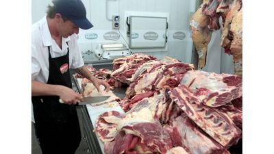 Frigoríficos advierten que habrá una suba de precios en la carne antes de fin de año