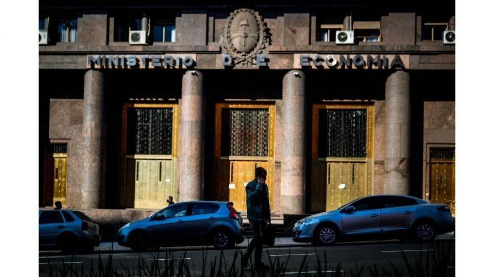 A cuatro das de las PASO, el Tesoro logr colocar $100.000 millones