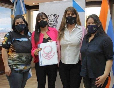 Trabajadoras mar�timas en Casa de Gobierno