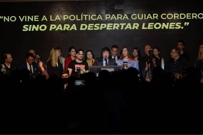 La cascabel de los libertarios repta hacia el Congreso