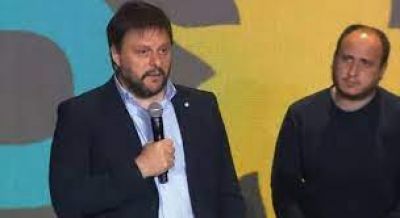 Para Santoro los resultados electorales son producto de la crisis econ�mica