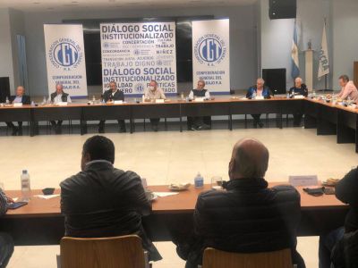 Intenso debate en la CGT por la crisis poltica y comunicado en respaldo a las instituciones democrticas, los derechos laborales y al presidente