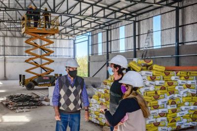 Juan Andreotti recorrió el avance de obra de la futura Planta de Reciclaje Municipal de San Fernando