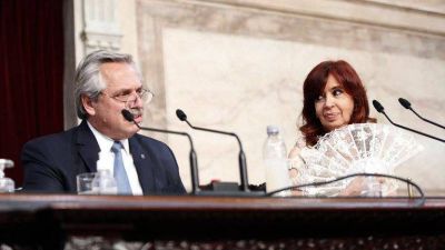 Mientras Alberto diagrama el nuevo Gabinete, La C�mpora ya trabaja en recuperar los votos perdidos
