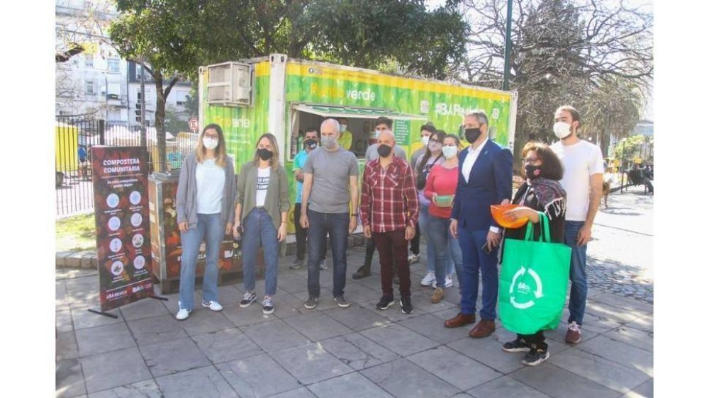 Residuos orgnicos: instalan composteras en Puntos Verdes de todas las comunas porteas